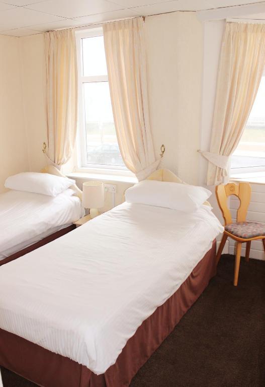 Hotel The Colwyn - Near Pleasure