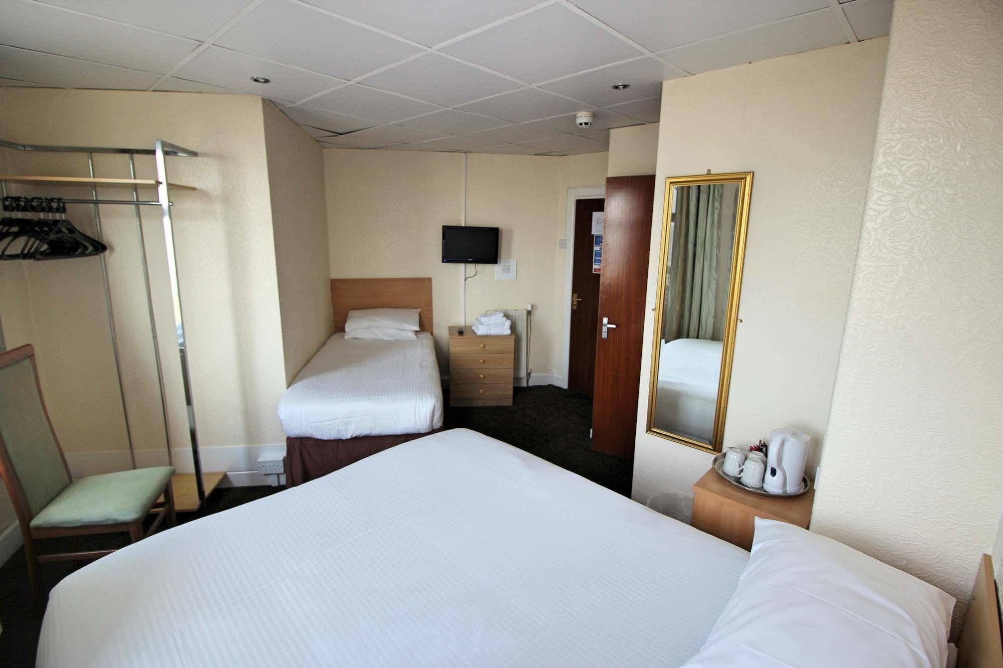 The Colwyn - Near Pleasure Hotel