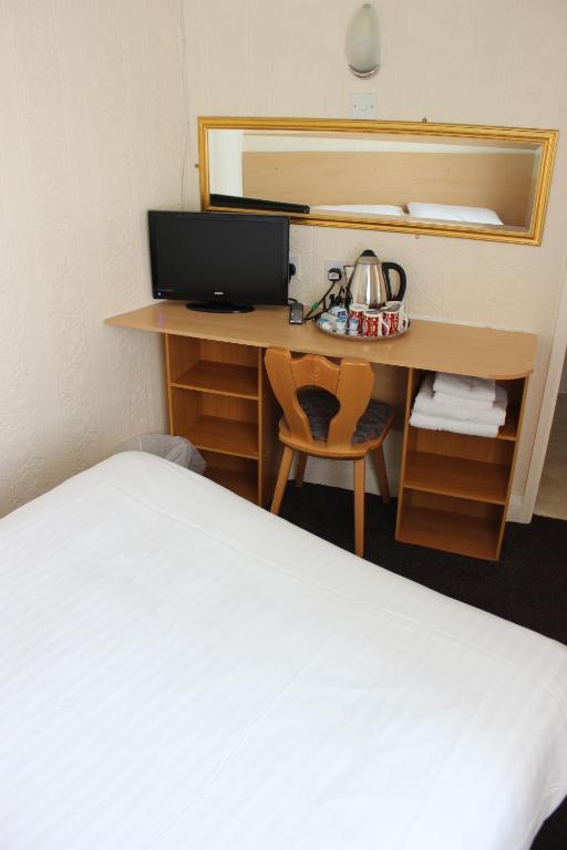 The Colwyn - Near Pleasure Hotel 2*