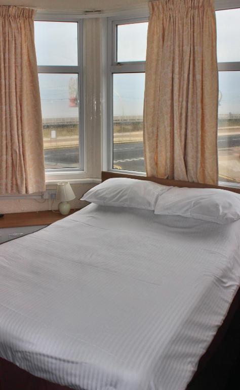 The Colwyn - Near Pleasure Hotel 2*