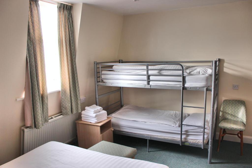 The Colwyn - Near Pleasure Hotel 2*