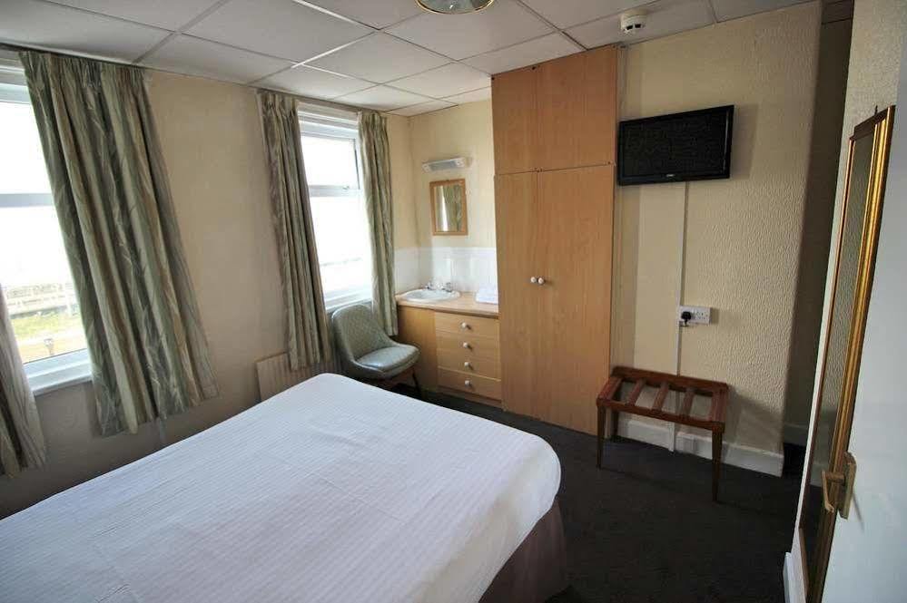 Hotel The Colwyn - Near Pleasure 2*