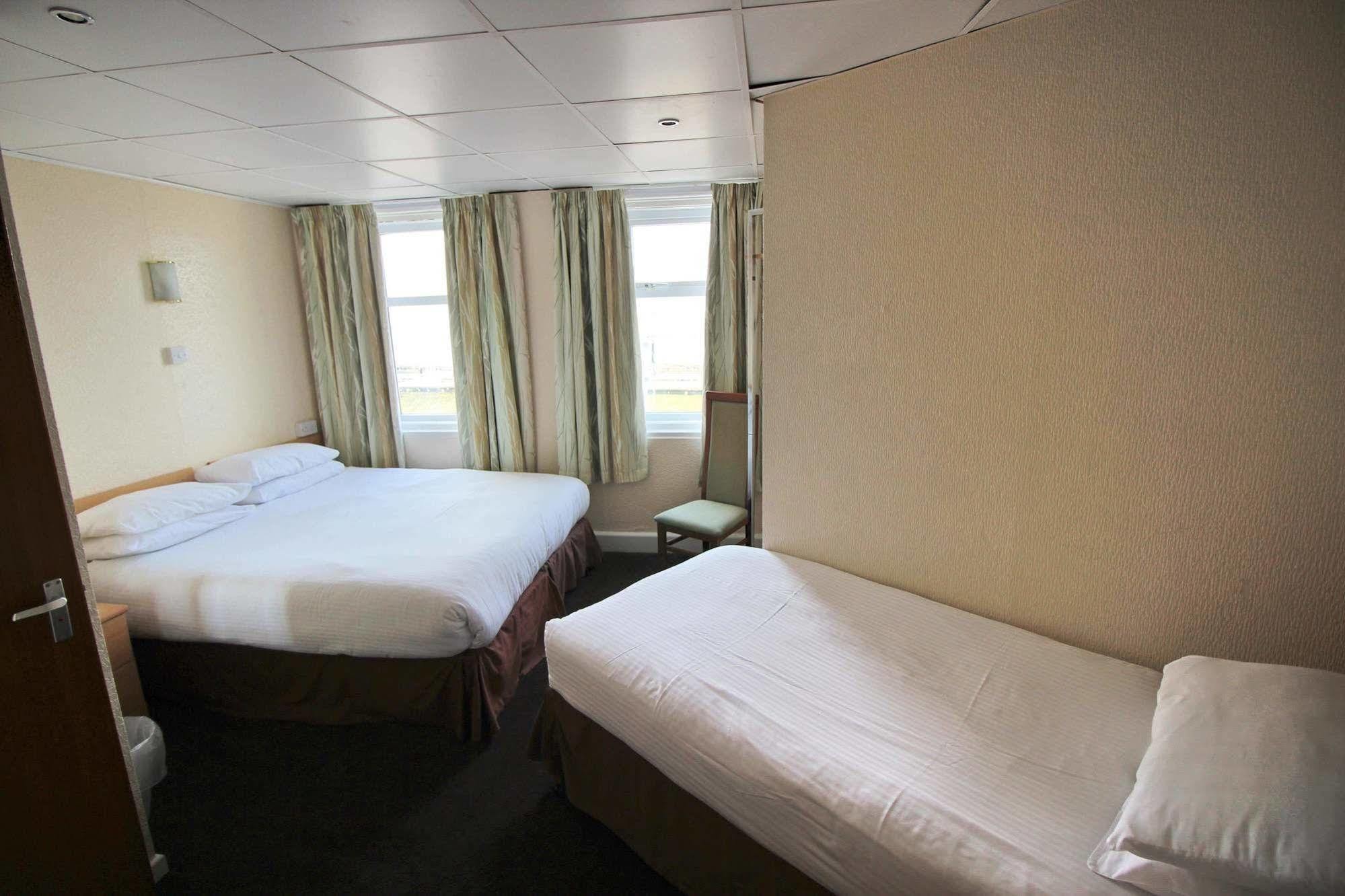 Hotel The Colwyn - Near Pleasure 2*